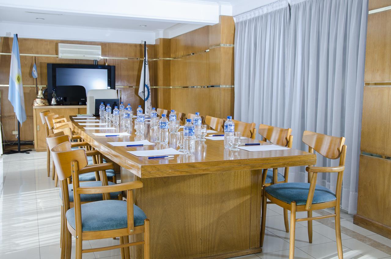 Hotel Dior Тандил Екстериор снимка